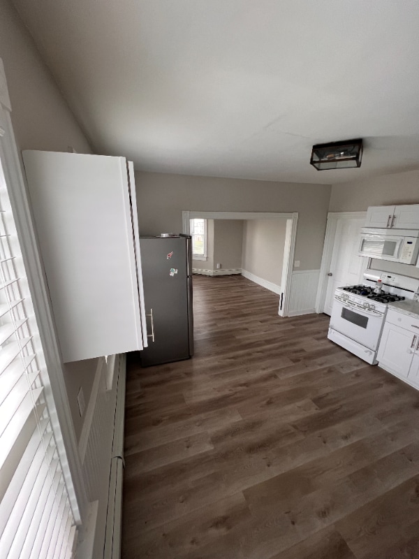 1714 Smith St Unit Flr 2, North Providence, RI 02911 Room for Rent in