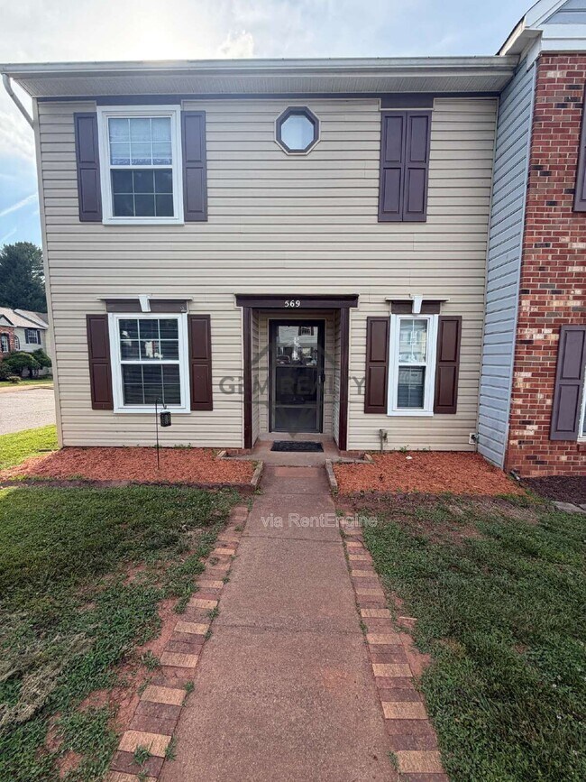 Foto del edificio - 569 Cromwell Ct