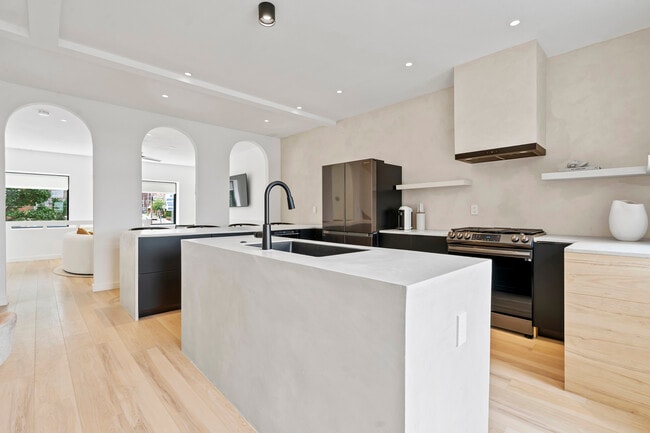 Photo - 4037 Penn Ave House