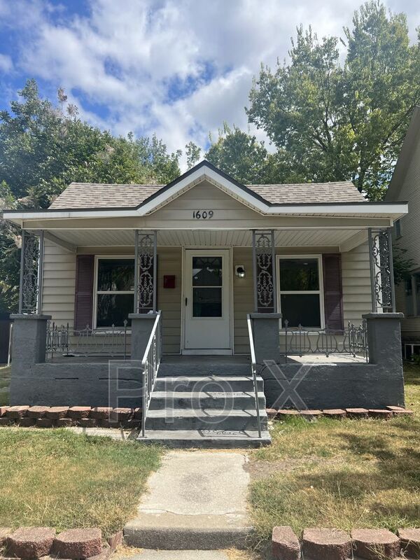Foto del edificio - 1609 S Byers Ave