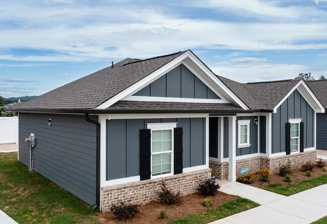Building Photo - Hamilton Villas