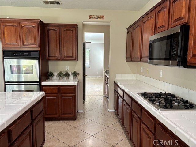 Foto del edificio - 13847 Blue Ribbon Ln