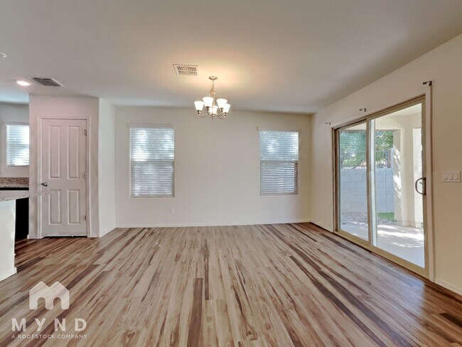 Foto del edificio - 11678 N 166th Dr