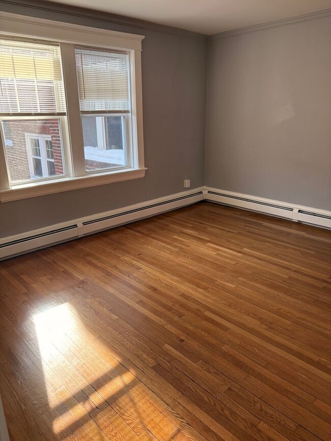 Foto del edificio - BLACKSTONE BLVD ASSOCIATES (20)