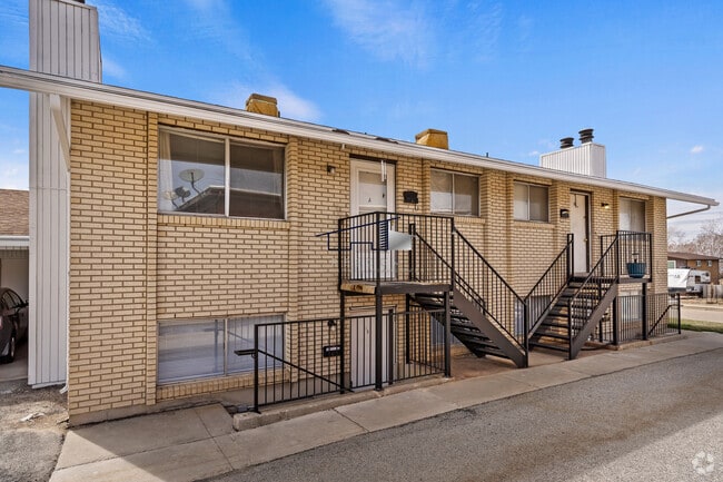 Building Photo - 5858 S 2000 W