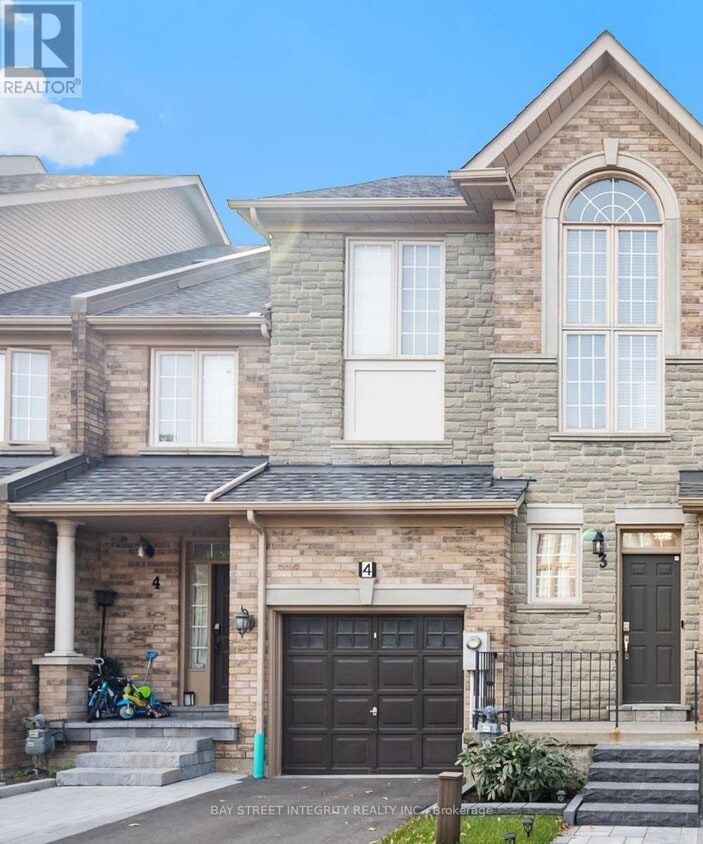 Primary Photo - 15 Pottery Pl