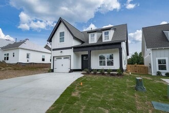 Building Photo - 137 Patton Wy