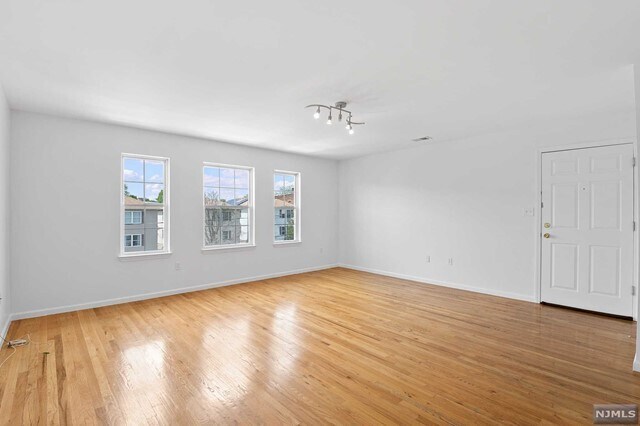 Building Photo - 184 Hillside Ave