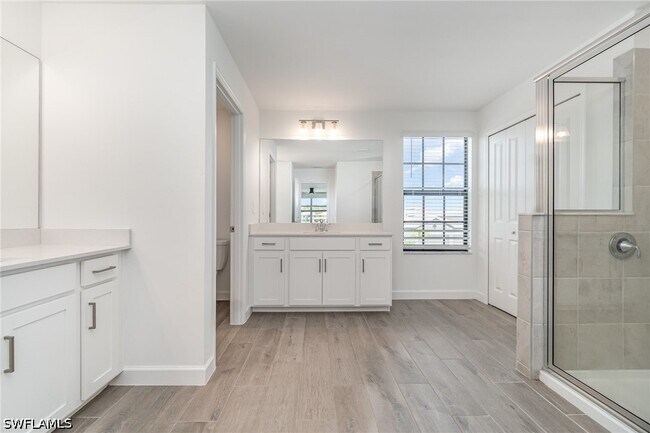 Foto del edificio - 10849 Timber Creek Dr