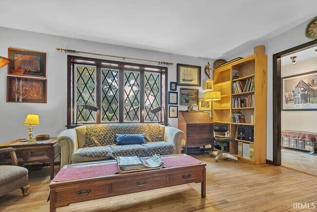 Foto del edificio - 4425 E Cambridge Ct