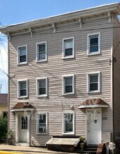 Building Photo - 298 E Main St