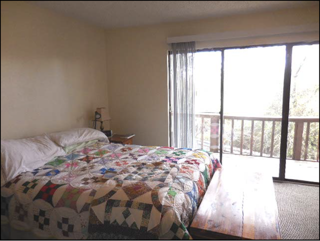 Foto del edificio - 2425 N Ed Carey Dr