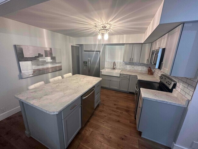 Photo - 688 Frankfort Dr Apartment