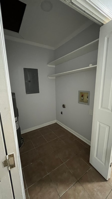 Building Photo - 353 Woodland Dr