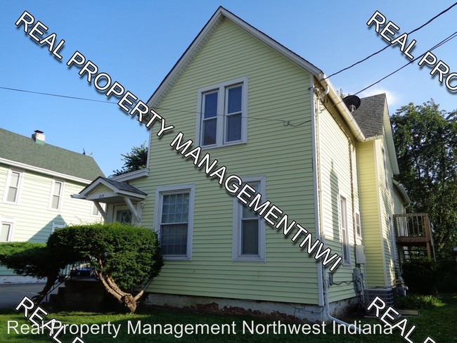 Building Photo - 217 E North St