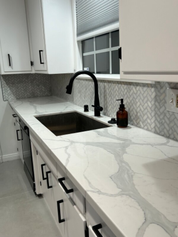 Foto del edificio - 17124 Horace St