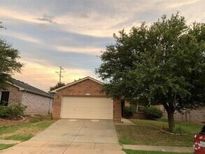 Building Photo - 1557 Chivalry Ln