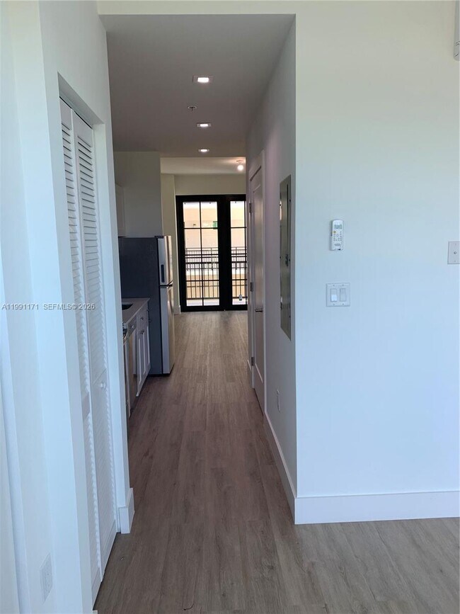 Foto del edificio - 4100 SW 64th Ave