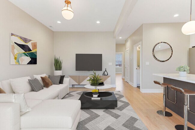 Foto del edificio - 2910 N Allen Ave