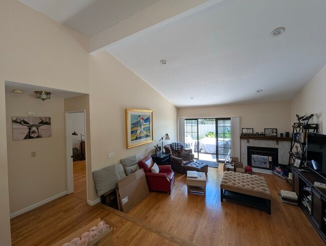 Foto del edificio - 2004 Raphael Ct