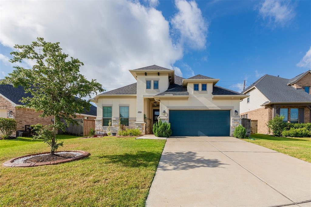 Foto principal - 2023 Village Orchard Ln