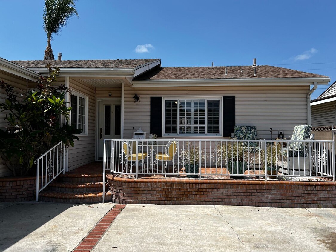 Primary Photo - 4 Bedroom 2 Bath House for Rent In Whittier
