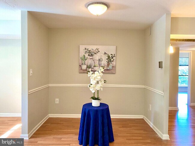 Foto del edificio - 17817 Buehler Rd