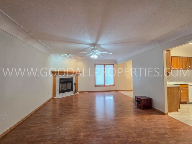 Building Photo - Spacious 5-Bedroom Ranch in the Heart of Waukee