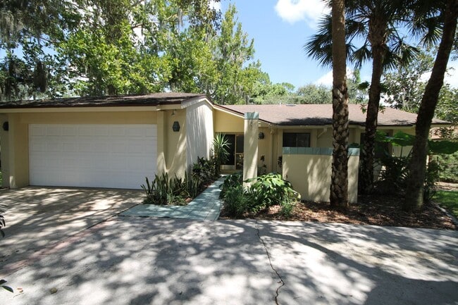 Stylish & Spacious 3-Bedroom Retreat in We... - Stylish & Spacious 3-Bedroom Retreat in We... House