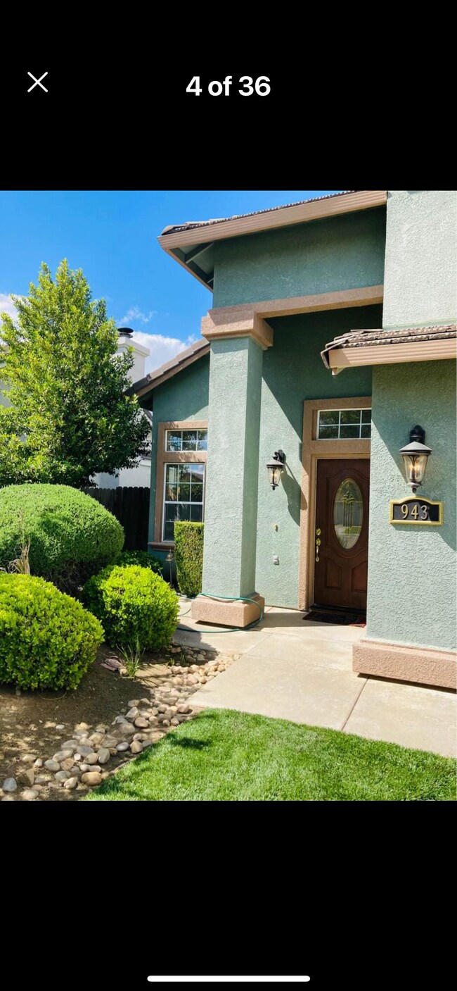 Building Photo - 943 Pearwood Cir
