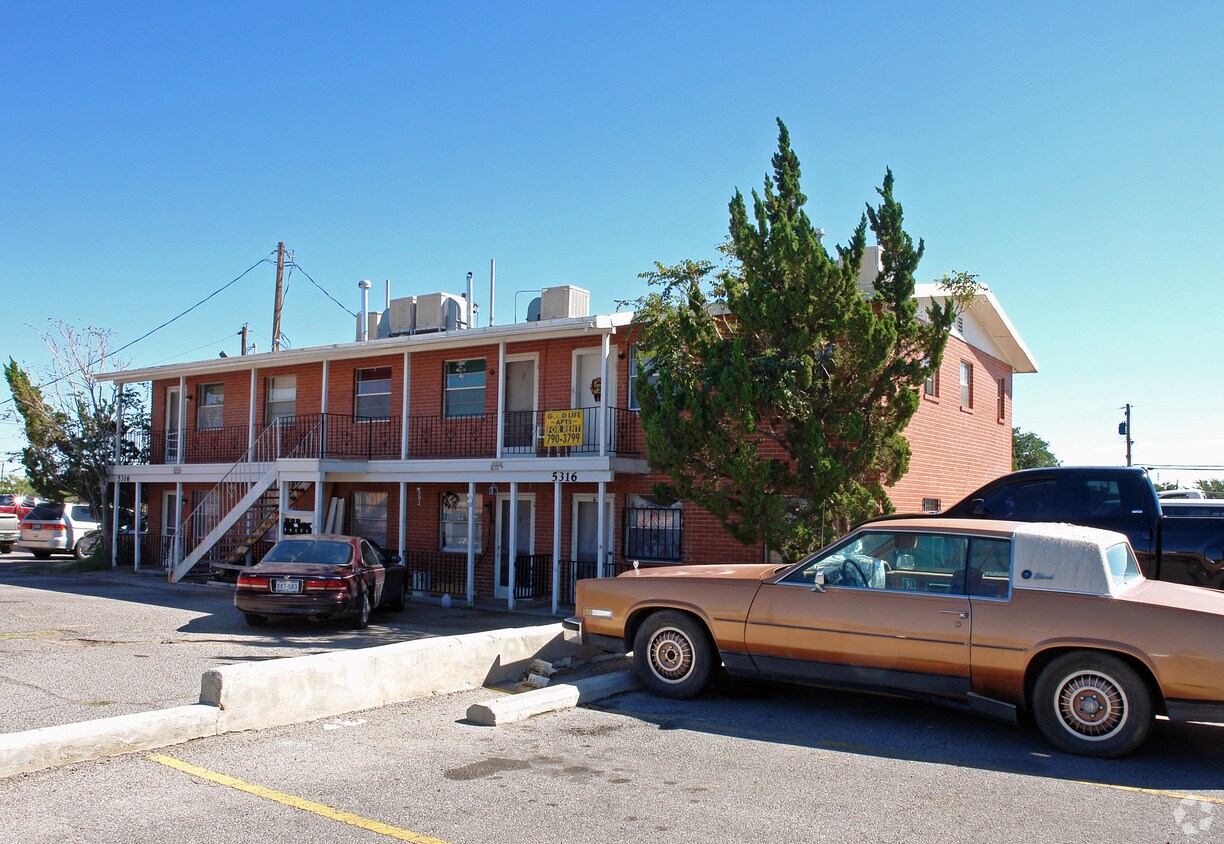 Primary Photo - Building B