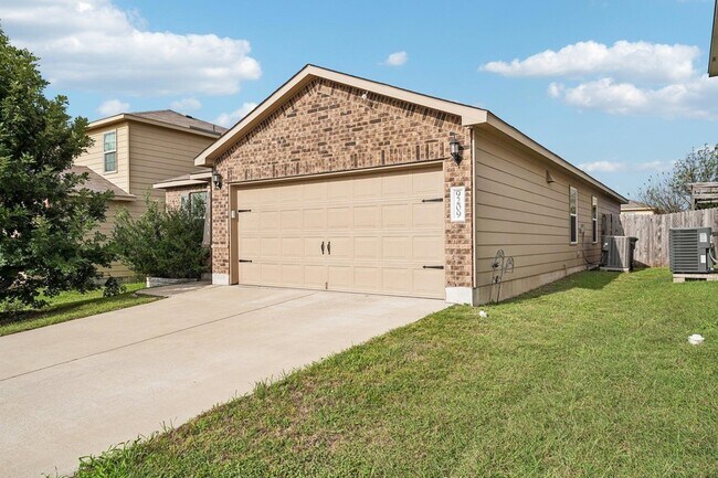 Foto del edificio - 9209 Bowfield Dr