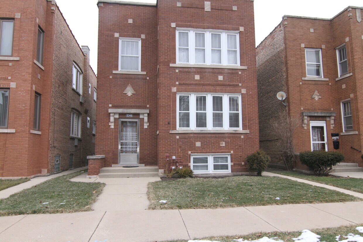 Primary Photo - 2930 N Mason Ave