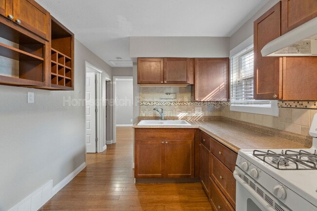 Foto del edificio - 4100 E Iowa Ave