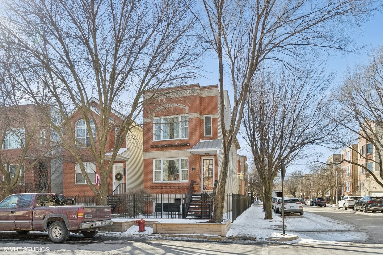 Primary Photo - 1520 N Paulina St