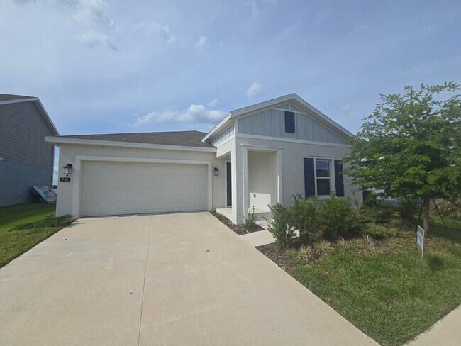 Foto del edificio - 3 bed 2 bath home fully furnished