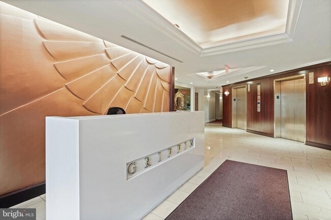 Building Photo - 3D Virtual Tour: https://my.matterport.com...