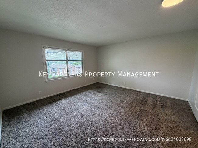 Foto del edificio - 8835 Glenwood St