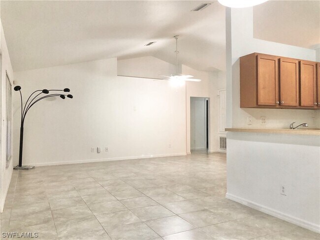Foto del edificio - 3341 Andalusia Blvd