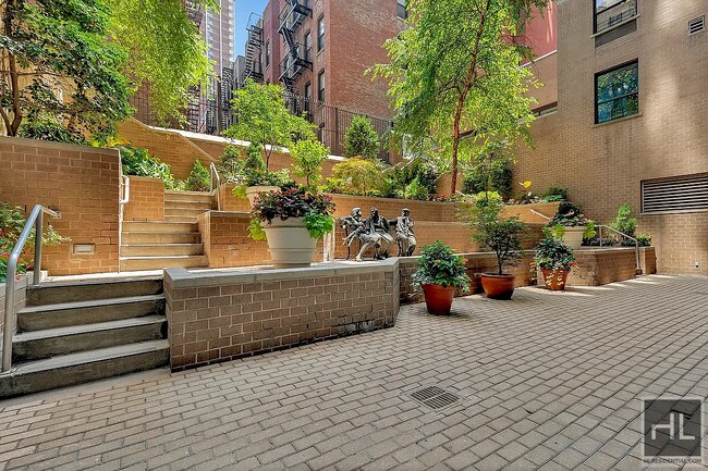 Foto del edificio - W 87th St