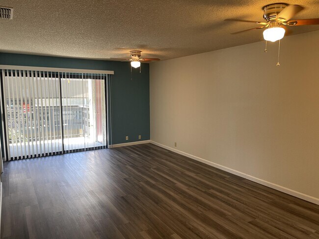 Foto del edificio - 1420 Sherman Ave