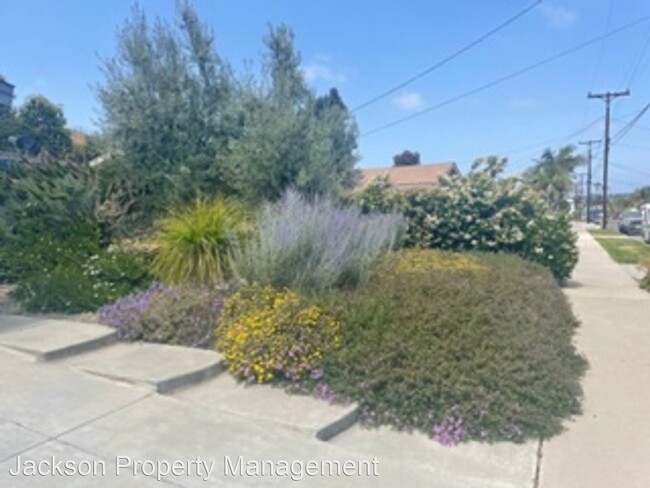 Building Photo - 3 br, 2 bath House - 3353 Las Vegas Dr