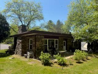 Primary Photo - 7 Saxon Wood Rd