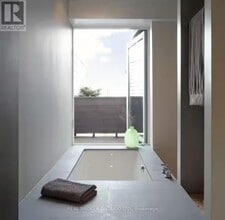 Building Photo - 329 Manning Ave