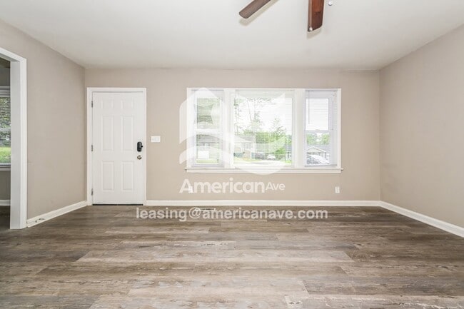 Building Photo - 531 Rogers Dr