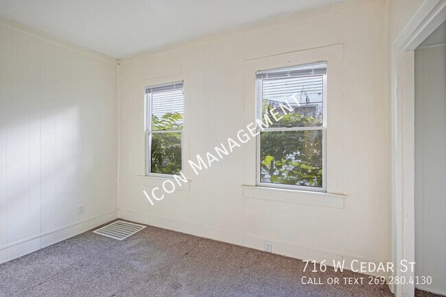 Foto del edificio - 716 W Cedar St
