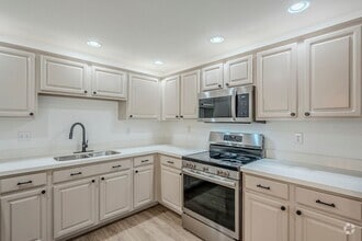Building Photo - 9455 E Raintree Dr