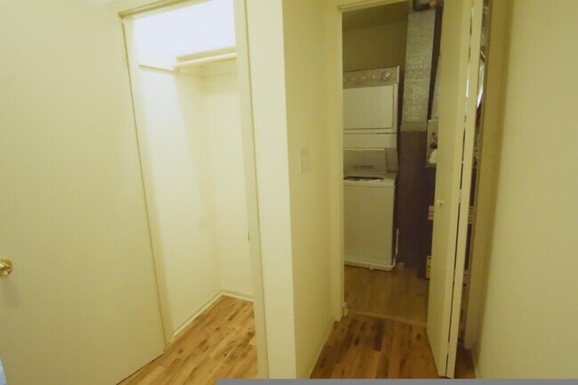 Foto del edificio - 1 bedroom in Chicago IL 60640