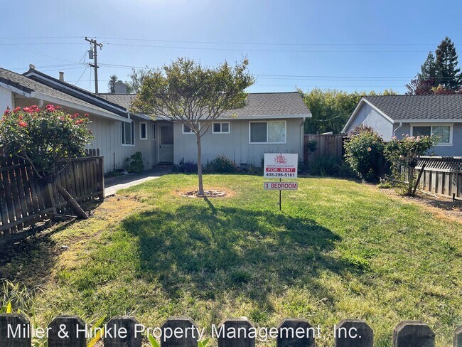 Building Photo - 3 br, 2 bath House - 5677 Begonia Dr