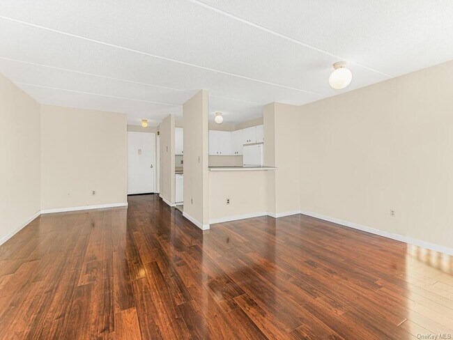 Foto del edificio - 1155 Warburton Ave